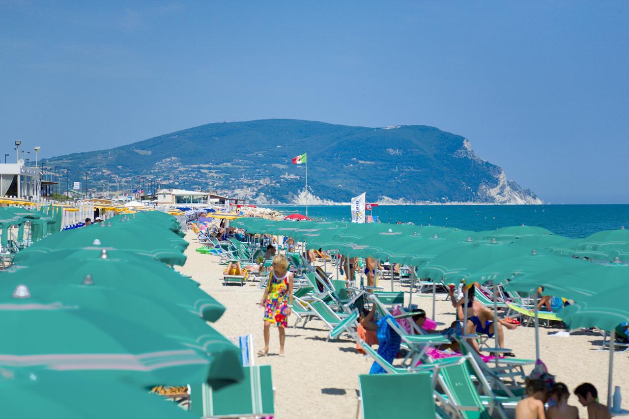 Villaggio Turistico Internazionale Порто Реканати Екстериор снимка